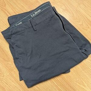 L.L. Bean Men's Comfort Stretch Chino Pants In Carbon Navy 44x29